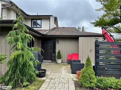 26 Trafalgar Road, Collingwood, On L9y 5g4