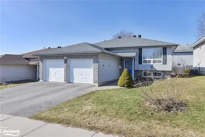 74 Calverley Street, Orillia, On L3v 8b1