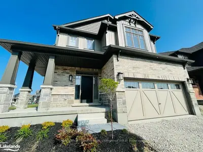 111 Plewes Drive, Collingwood, On L9y 3b7