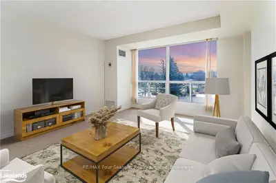 172 Eighth Street 302, Collingwood, On L9y 4t2