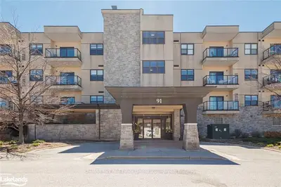 91 Raglan Street 212, Collingwood, On L9y 0b2