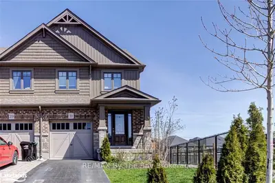 31 Archer Avenue, Collingwood, On L9y 3b7