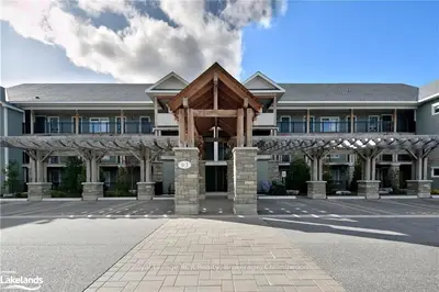 2 Cove Court 205, Collingwood, On L9y 0y6