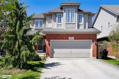 14 Connor Avenue, Collingwood, On L9y 5k6
