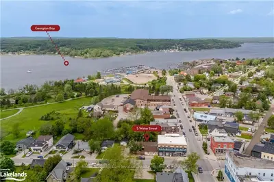 5 WATER Street, Penetanguishene, ON L9M 1V5