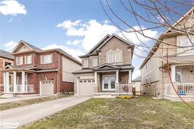 166 DIANA Drive, Orillia, ON L3V 8J7