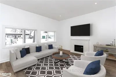 4 Watson Avenue, Wasaga Beach, On L9z 1k4
