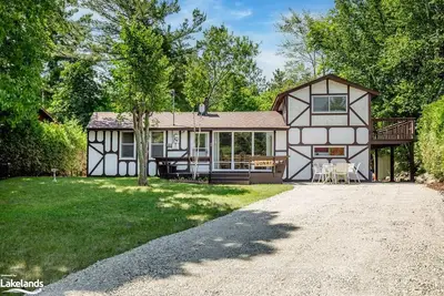 Detached in Tiny