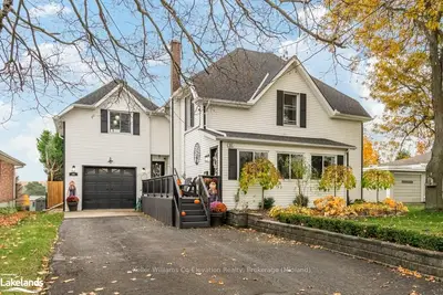 44 Poyntz Street, Penetanguishene, On L9m 1n6