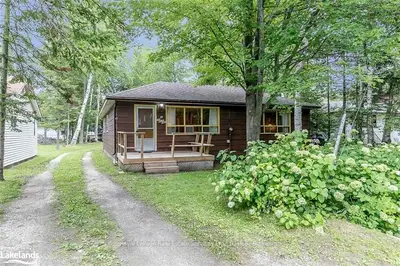 81 35th Street N, Wasaga Beach, On L9z 2b7