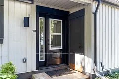 14 Dawson Drive 417, Collingwood, On L9y 5b4