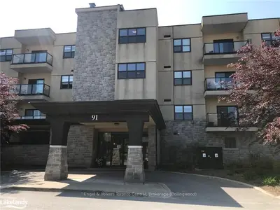 91 Raglan Street 216, Collingwood, On L9y 3b3