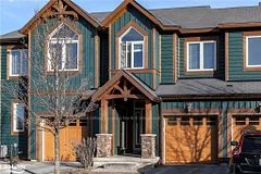 9 Wildrose Trail, Collingwood, On L9y 0j4
