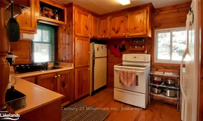 4352 124 County Road, Clearview, On L9y 3z1