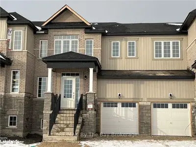17 Carriage Lane, Wasaga Beach, On L9z 0m5
