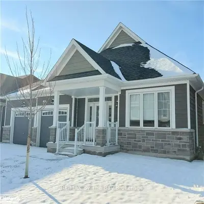 143 Village Gate Drive, Wasaga Beach, On L9z 0g3