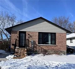 12 Sproule Avenue, Collingwood, On L9y 4k4