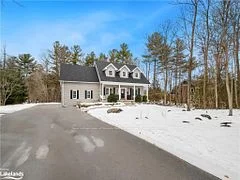 4154 Forest Wood Drive, Severn, On L3v 7e1