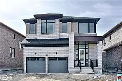 4 TRAN Street, Wasaga Beach, ON L9Z 1J7
