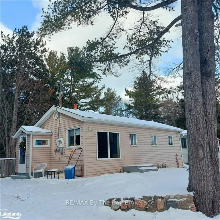 16 DEERBROOK Drive A, Wasaga Beach, ON L9Z 2M8