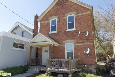136 Mississaga Street W Lower, Orillia, On L3v 3b3