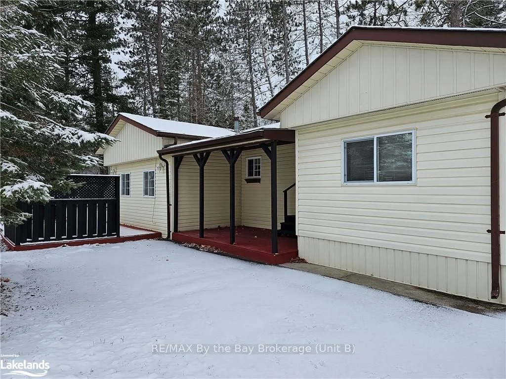 24 Shaw Street, Wasaga Beach, On L9z 1k3