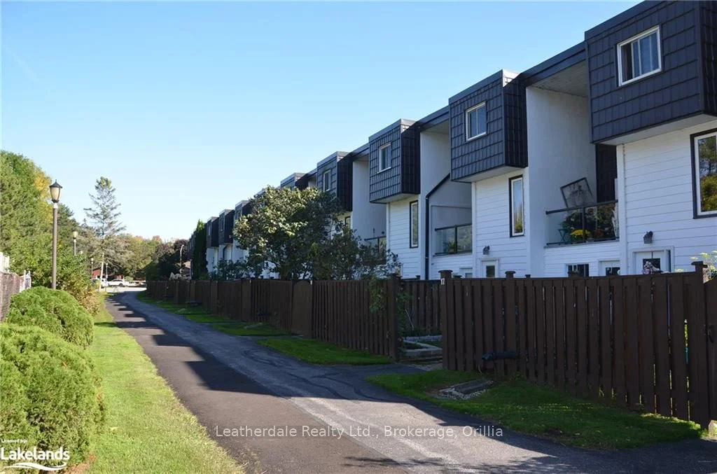 40 Victoria Crescent 24, Orillia, On L3v 6n6