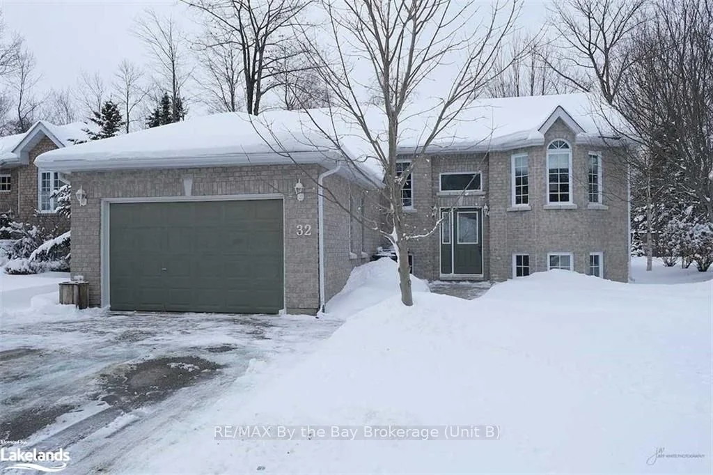 32 54th Street S Basement, Wasaga Beach, On L9z 1w9