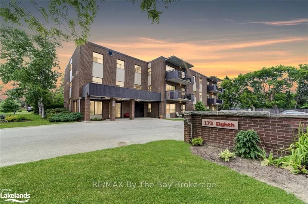 173 Eighth Street 201, Collingwood, On L9y 2c9