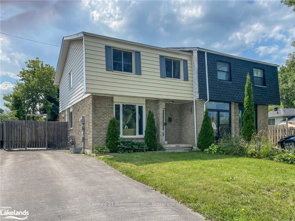 90 Alice Street, Collingwood, On L9y 3s1