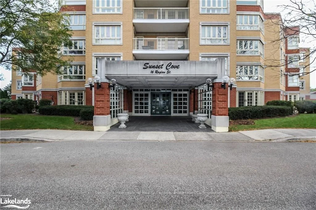 16 Raglan Street 203, Collingwood, On L9y 4y2