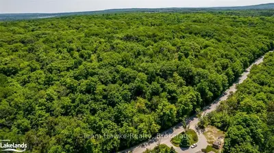 1451 SANDY BAY Road, Penetanguishene, ON L9M 1Y6