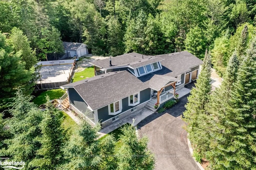 24 BRIDLEWOOD Crescent, Wasaga Beach, ON L9Z 1B4