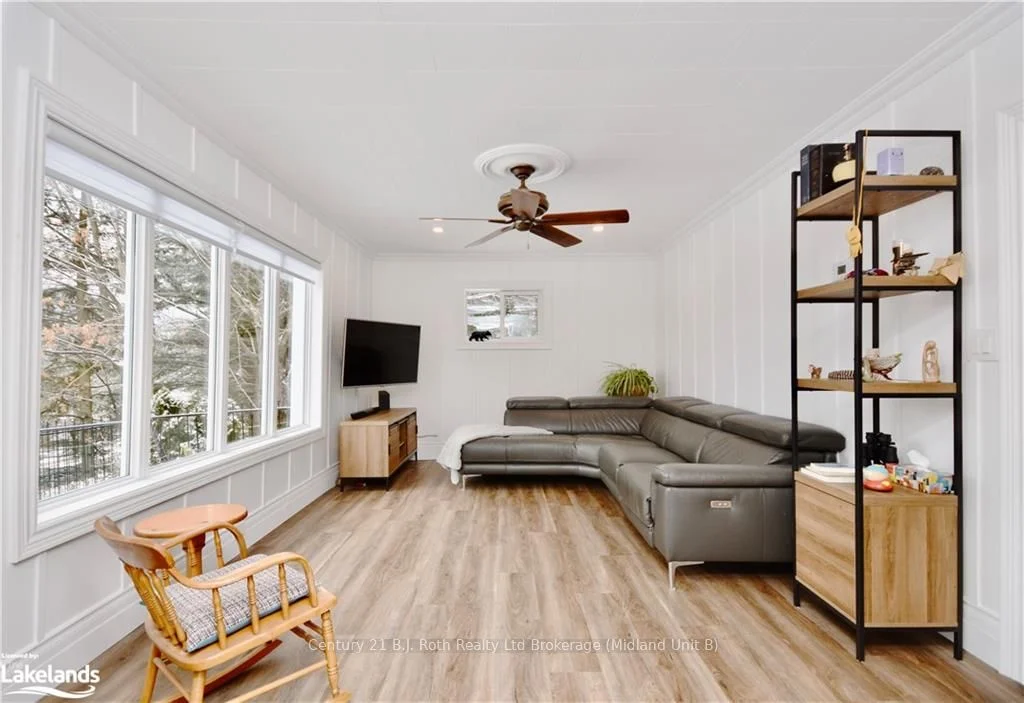 77 CHURCH Street, Penetanguishene, ON L9M 1B3