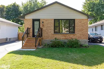 12 SPROULE Avenue, Collingwood, ON L9Y 4K4
