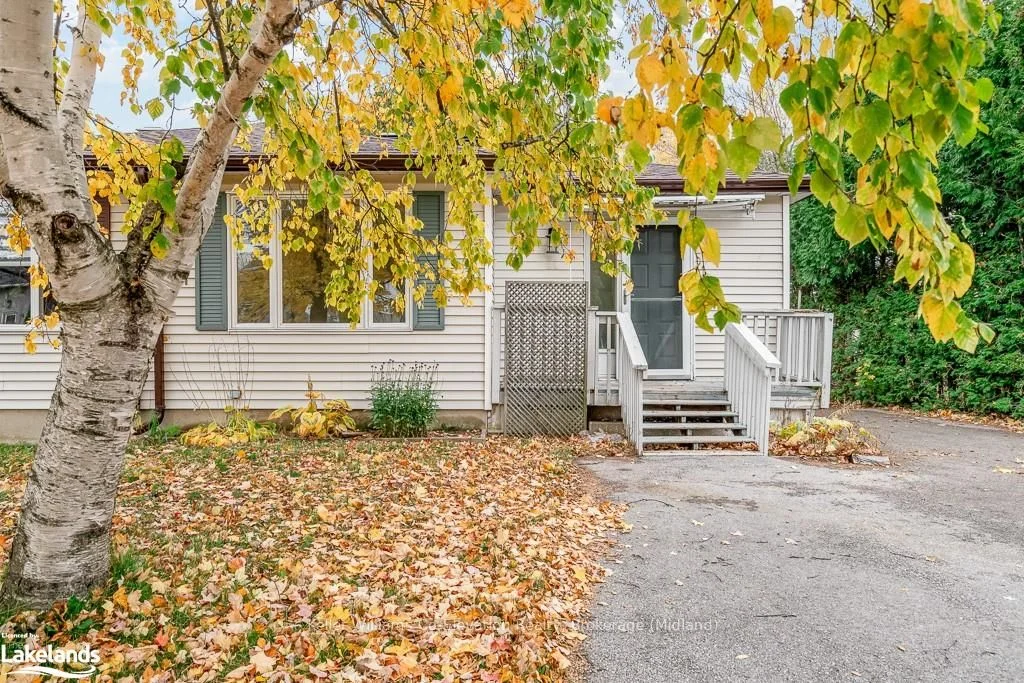11 CORBEAU Crescent, Penetanguishene, ON L9M 1J9
