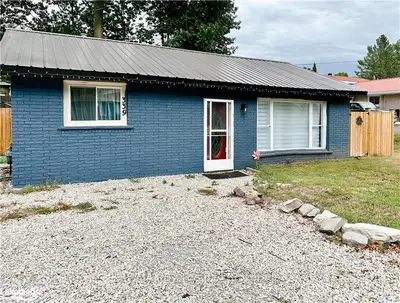 339 Zoo Park Road, Wasaga Beach, ON L9Z 1S7
