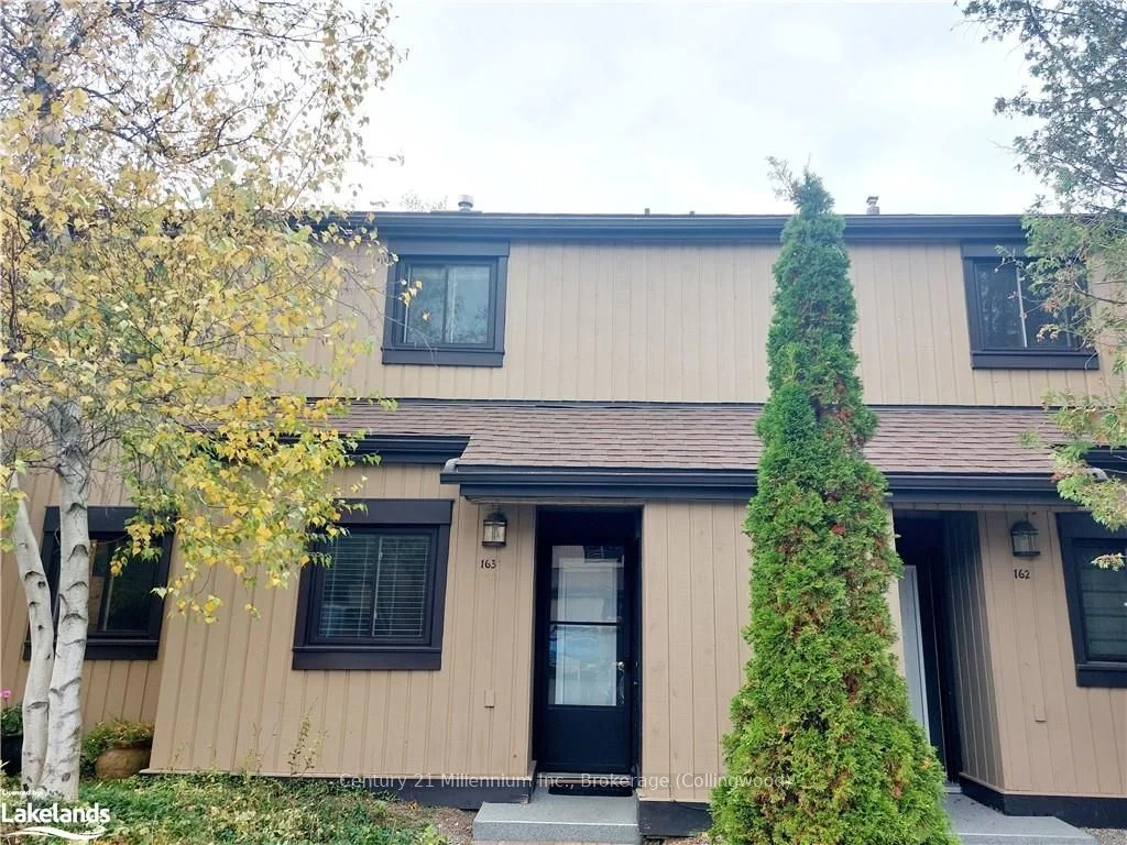 163 Escarpment Crescent, Collingwood, On L9y 5b4