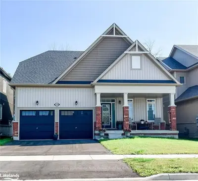 36 KIRBY Avenue, Collingwood, ON L9Y 3W8