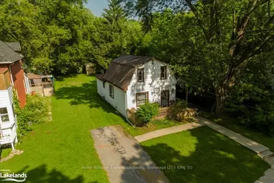 49 PEEL Street, Penetanguishene, ON L9M 1B7