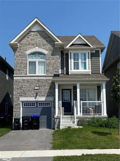 124 VILLAGE GATE Drive, Wasaga Beach, ON L9Z 0G3