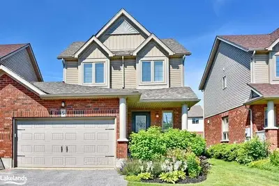 42 BARR Street, Collingwood, ON L9Y 0E6