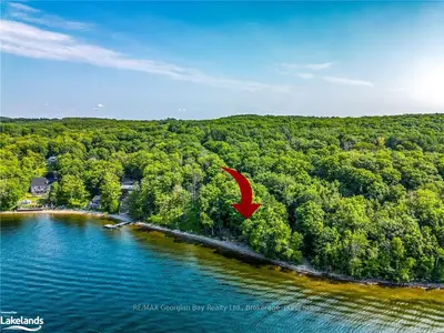 114 GILWOOD PARK Drive, Penetanguishene, ON L9M 1Z6