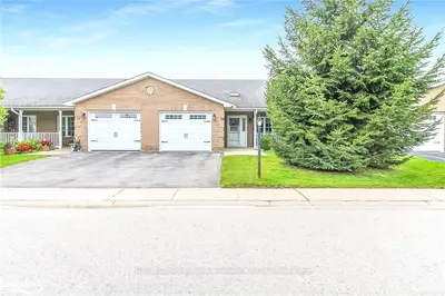 74 MEADOW Lane, Wasaga Beach, ON L9Z 0A3
