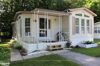 7 THE BOARDWALK, Wasaga Beach, ON, L9Z 3A8