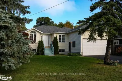 313 SIMCOE Street, Collingwood, ON L9Y 1J8
