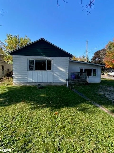 32 LAKEVIEW Avenue, Orillia, ON L3V 6E8