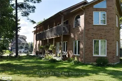 4 B 10TH Street S, Wasaga Beach, ON L9Z 2J8