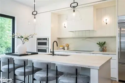 68 KIRBY Avenue, Collingwood, ON L9Y 4B6