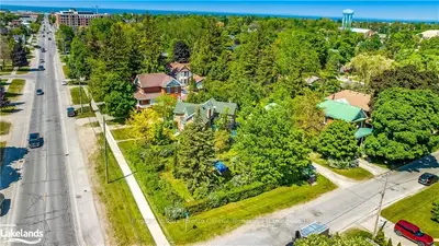 451 HURONTARIO Street, Collingwood, ON L9Y 2M7